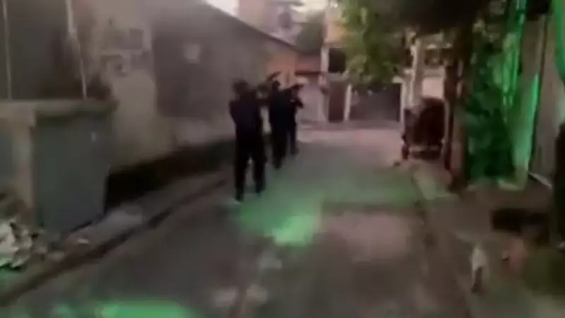 Operação da PM prende dois traficantes na Vila Kennedy, no Rio de Janeiro