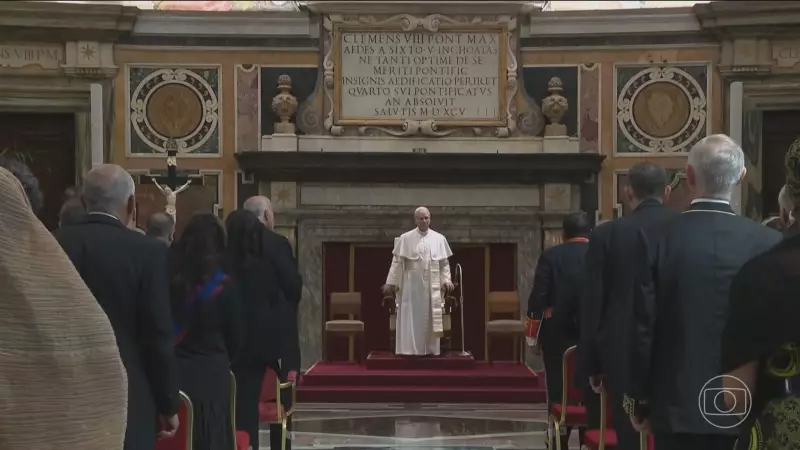 Papa Leão XIV defende imigrantes e família tradicional em discurso no Vaticano