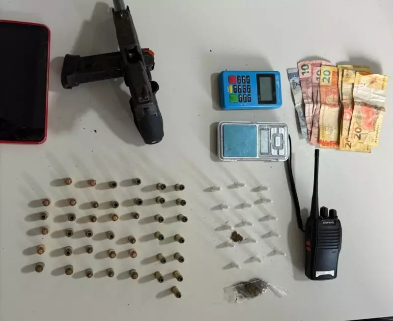 Perseguição policial termina em acidente e prisão em Camaçari: veja detalhes