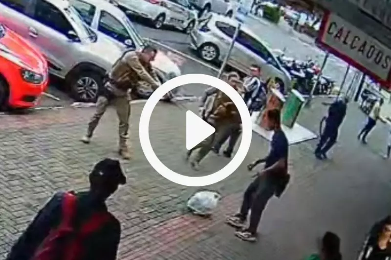 Policiais flagrados em ação: prisão de suspeito após onda de furtos em Chapecó