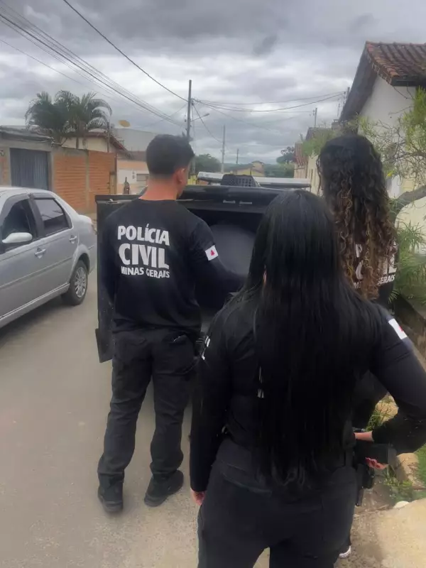 Policiais prendem homem por posse de material pornográfico com menores em Minas Gerais