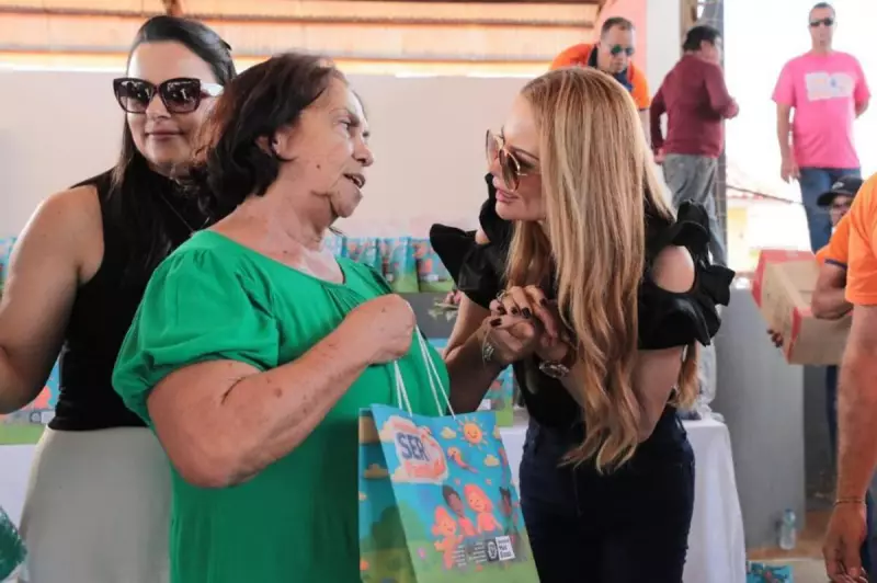 Primeira-dama de MT lidera ação social com entrega de cestas básicas e mutirão de serviços no Sudoeste