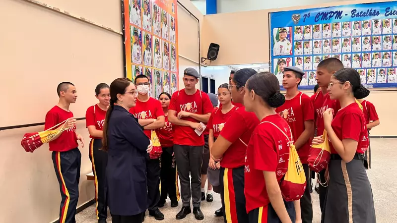 Projeto Pipoca em Cena leva cinema e oficinas criativas para escolas públicas de Manaus
