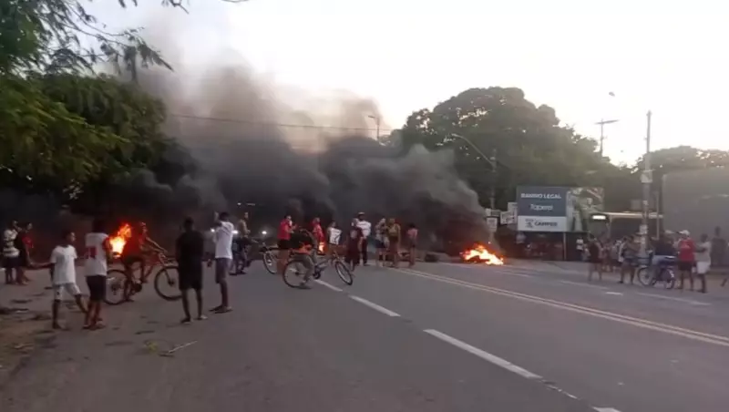 Protesto de trabalhadores interdita BR-101 em Campos por mais de duas horas