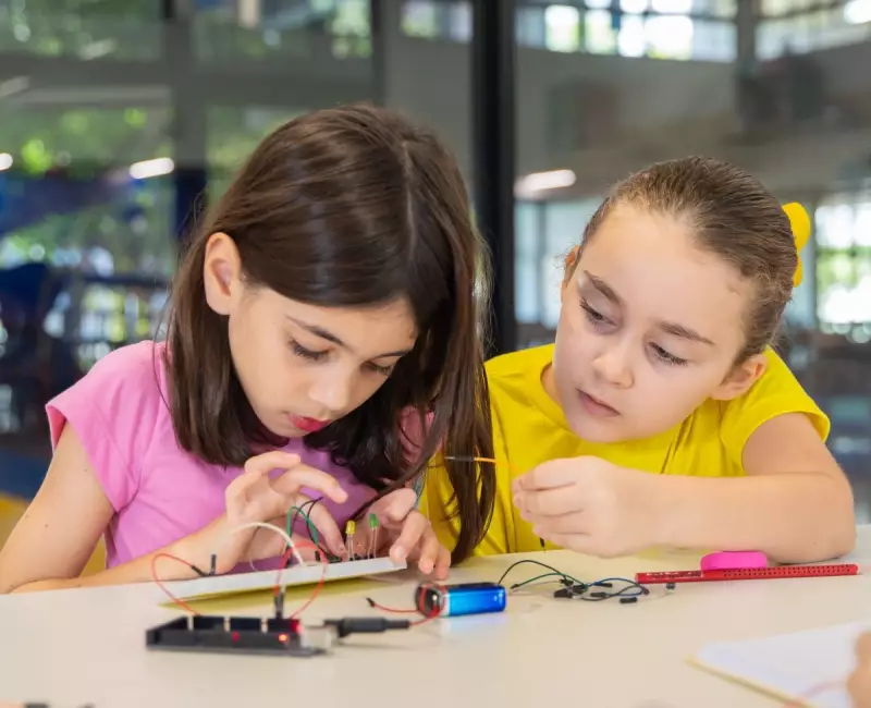 Robótica Educacional: Como a Tron está Transformando o Aprendizado nas Escolas do Piauí