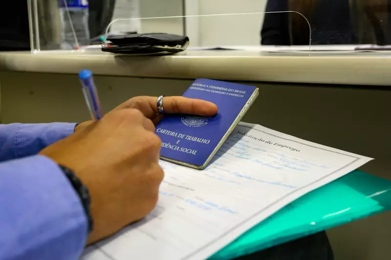 Santa Catarina retoma liderança como estado com menor taxa de desemprego do Brasil