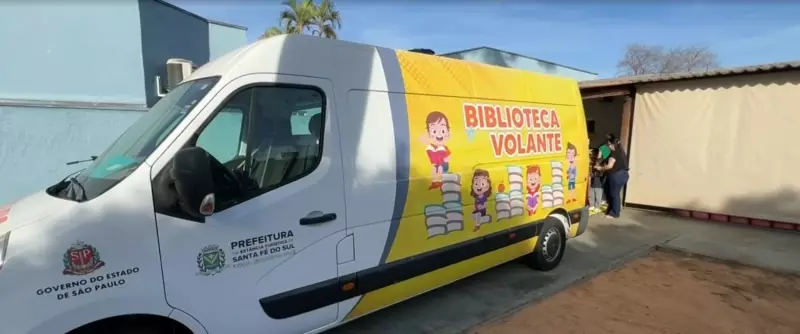 Santa Fé do Sul inova com biblioteca móvel em espaços públicos: cultura ao alcance de todos