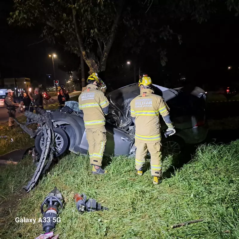 Tragédia em Ipatinga: Jovem morre e dois ficam feridos em acidente de carro