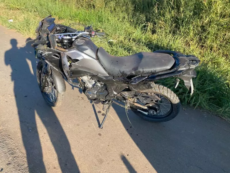 Tragédia na BR-262: Casal morre em colisão entre moto e caminhonete em Luz (MG)