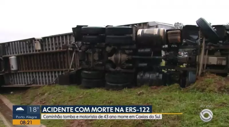 Tragédia na ERS-122: Caminhoneiro morre após caminhão tombar em Caxias do Sul