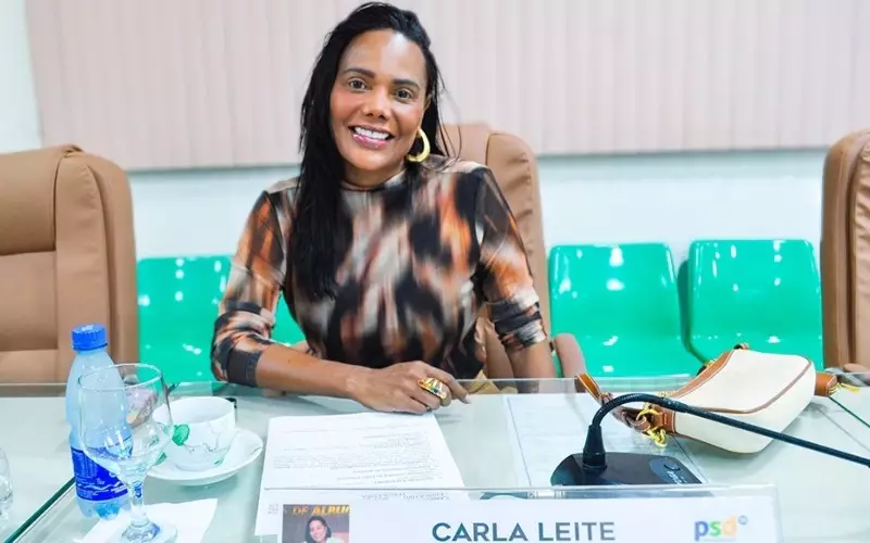 Três pessoas são indiciadas por ataques racistas contra vereadora do AM nas redes sociais