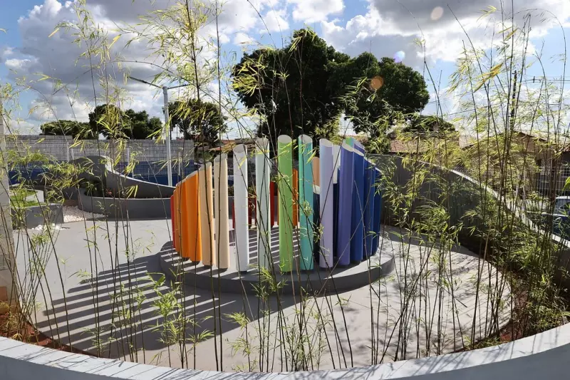 Uberlândia inaugura jardim sensorial para crianças com autismo atendidas pelo SUS