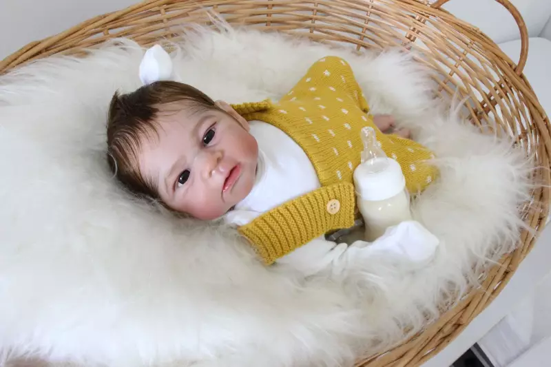 Vídeo de 'encontro nacional de pais de bebê reborn' em Minas Gerais é fake e foi criado por canal de humor