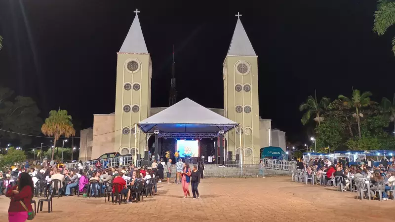 Vigilante é preso após perseguir e ofender ex-companheira com termos racistas em festa de igreja no interior de SP